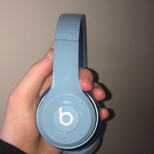 Beats solo-sky blue